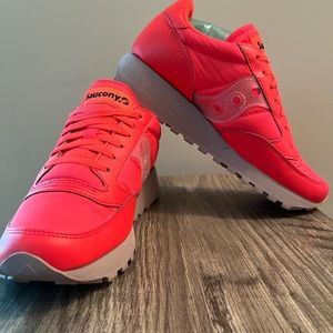 Saucony running shoe XT600